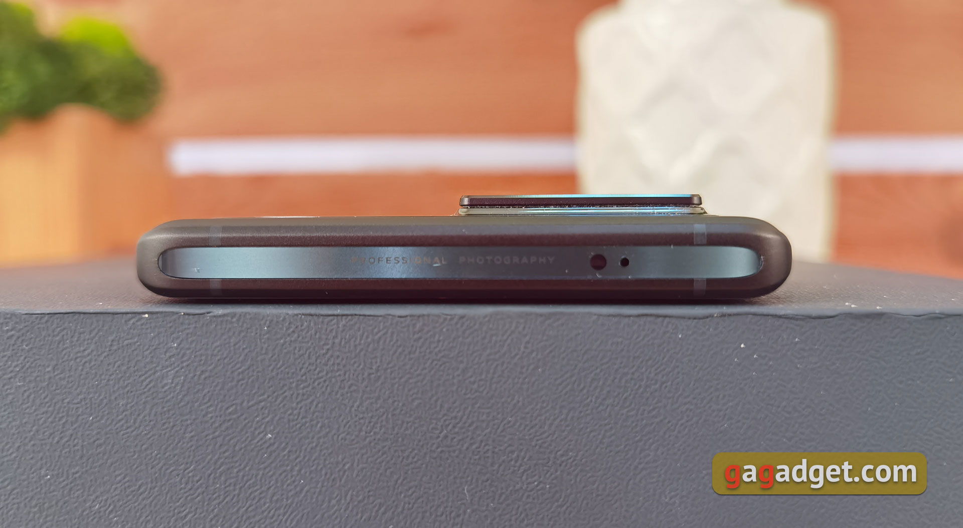 Обзор vivo X70 Pro+: китайский флагман с немецкой оптикой для ночной съёмки-15