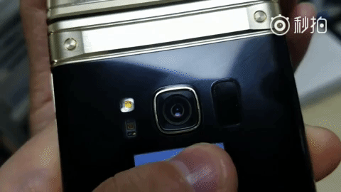 w2018-camera.gif