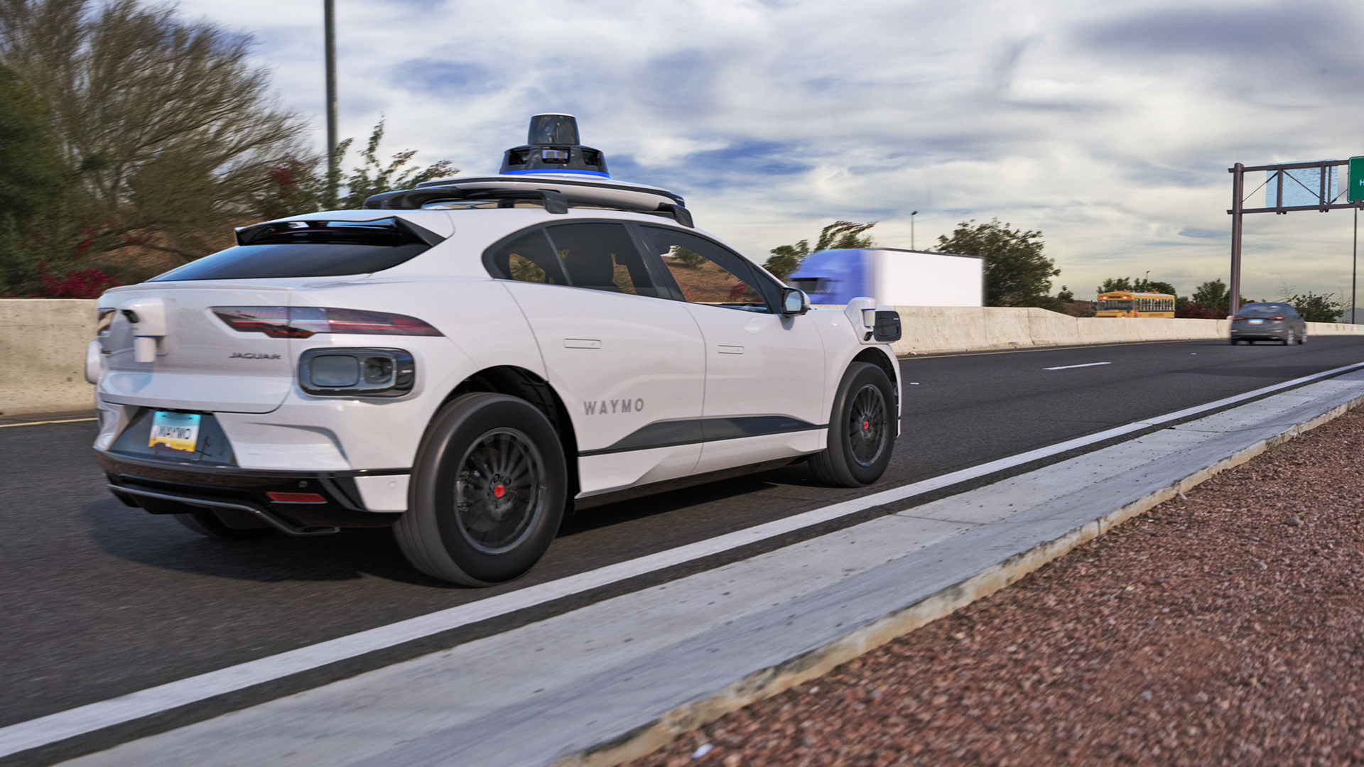 Waymo lance des essais de robotaxi sur une autoroute à Phoenix