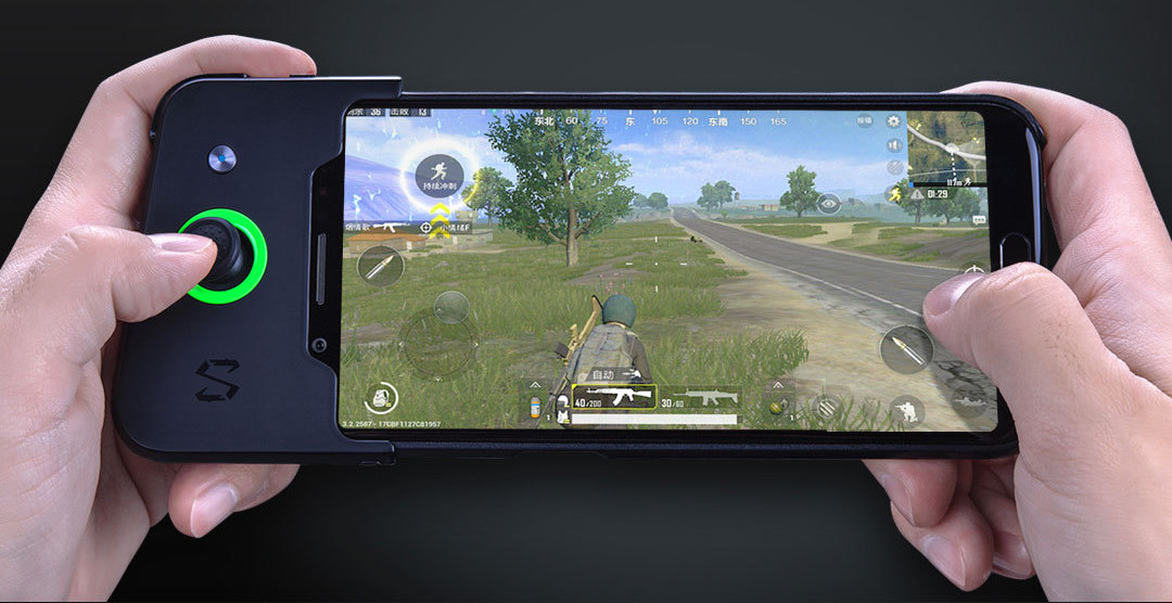 xiaomi-blackshark-released-gaming-phone-gamepad.jpg