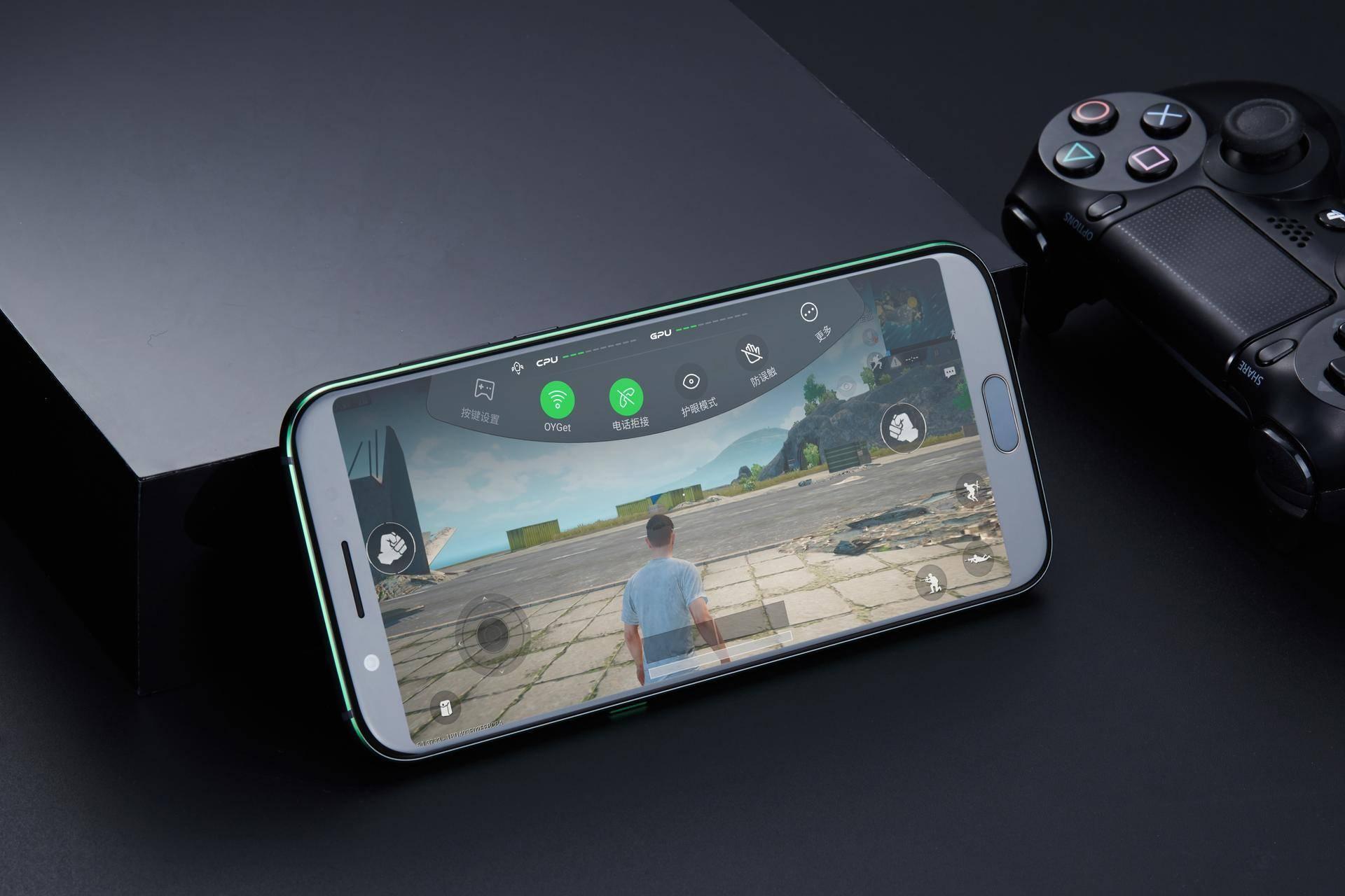 xiaomi-blackshark-released-gaming-photos-2.jpg
