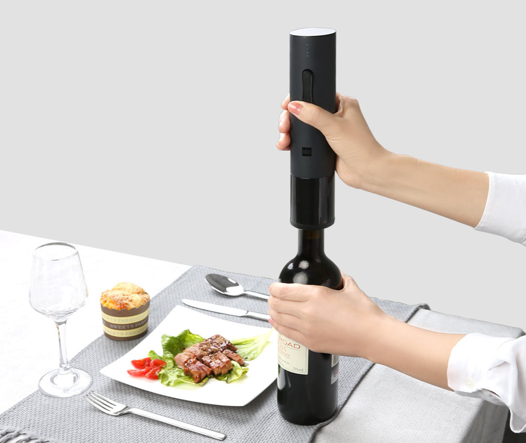 xiaomi-huo-hou-electric-wine-bottle-opener-1.jpg