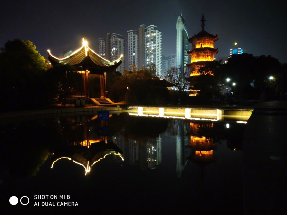 xiaomi-mi-8-super-night-scene-5_cr.jpg