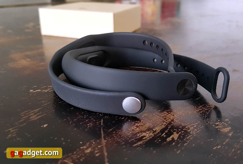 Обзор Xiaomi Mi Band 2: зачем покупать бюджетный смарт-браслет?-6