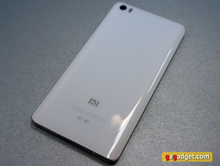 Металл и стекло: обзор 5.7-дюймового смартфона Xiaomi Mi Note-10