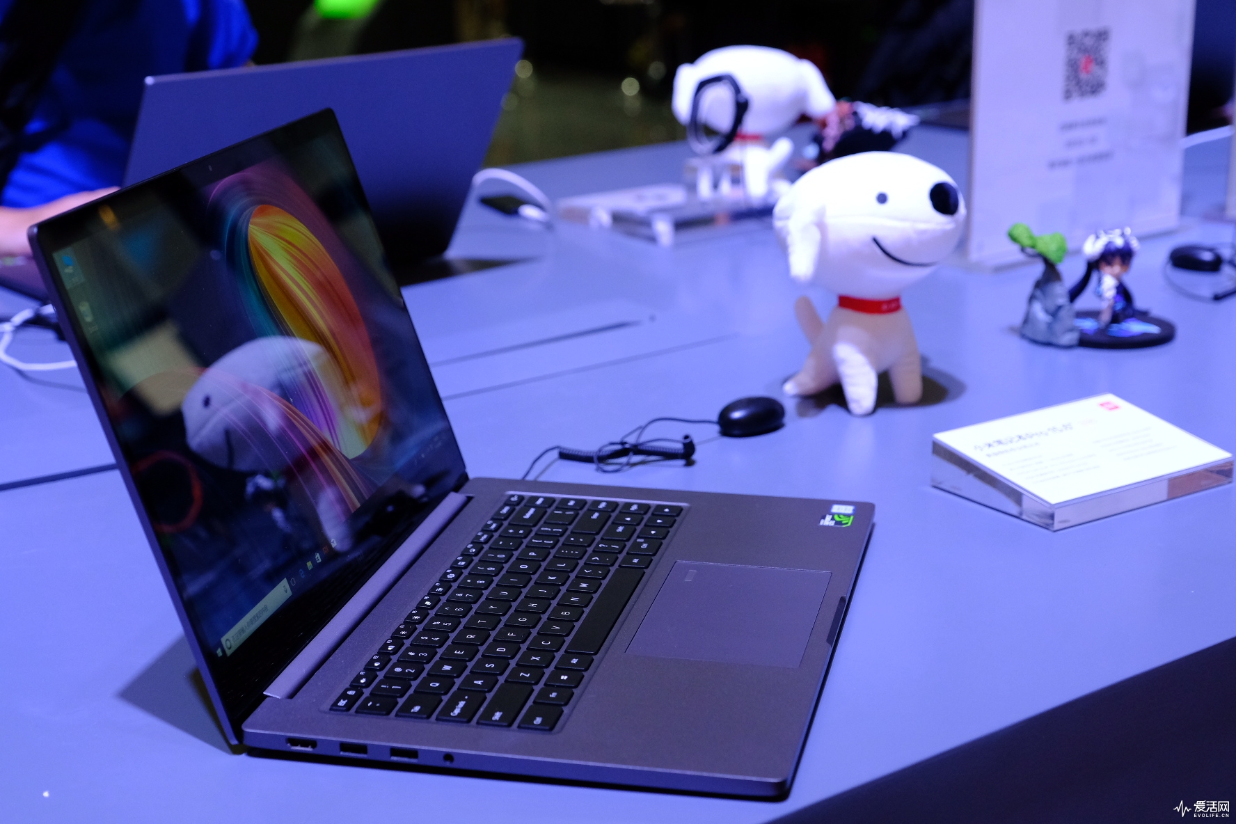 xiaomi-mi-notebook-pro-gtx-2.jpg