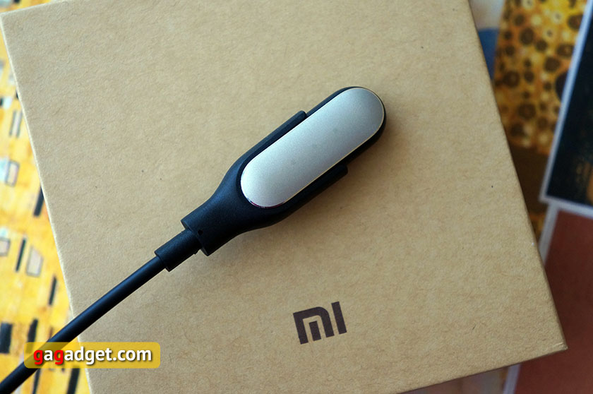 Обзор ультрабюджетного смарт-браслета Xiaomi MiBand: дешево и не сердито-4