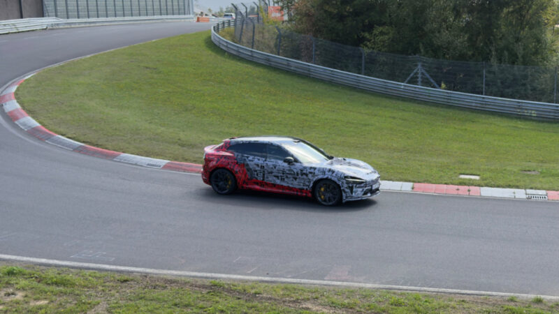Xiaomi YU7 GT Prototipo на Nürburgring
