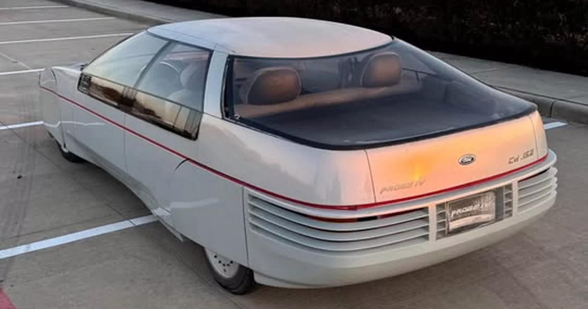 Ford Probe IV Concept side view
