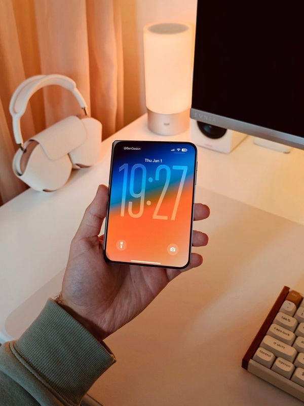 Photo of iPhone Fold in unfolded state