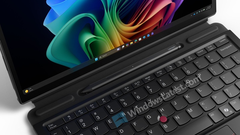 ThinkPad X13 Detachable with Eclipse Black and stylus in keyboard
