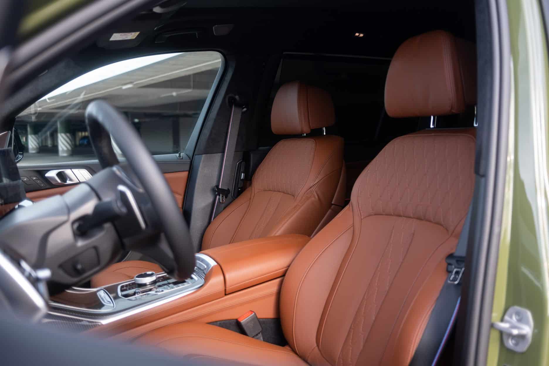 BMW X5 в движении