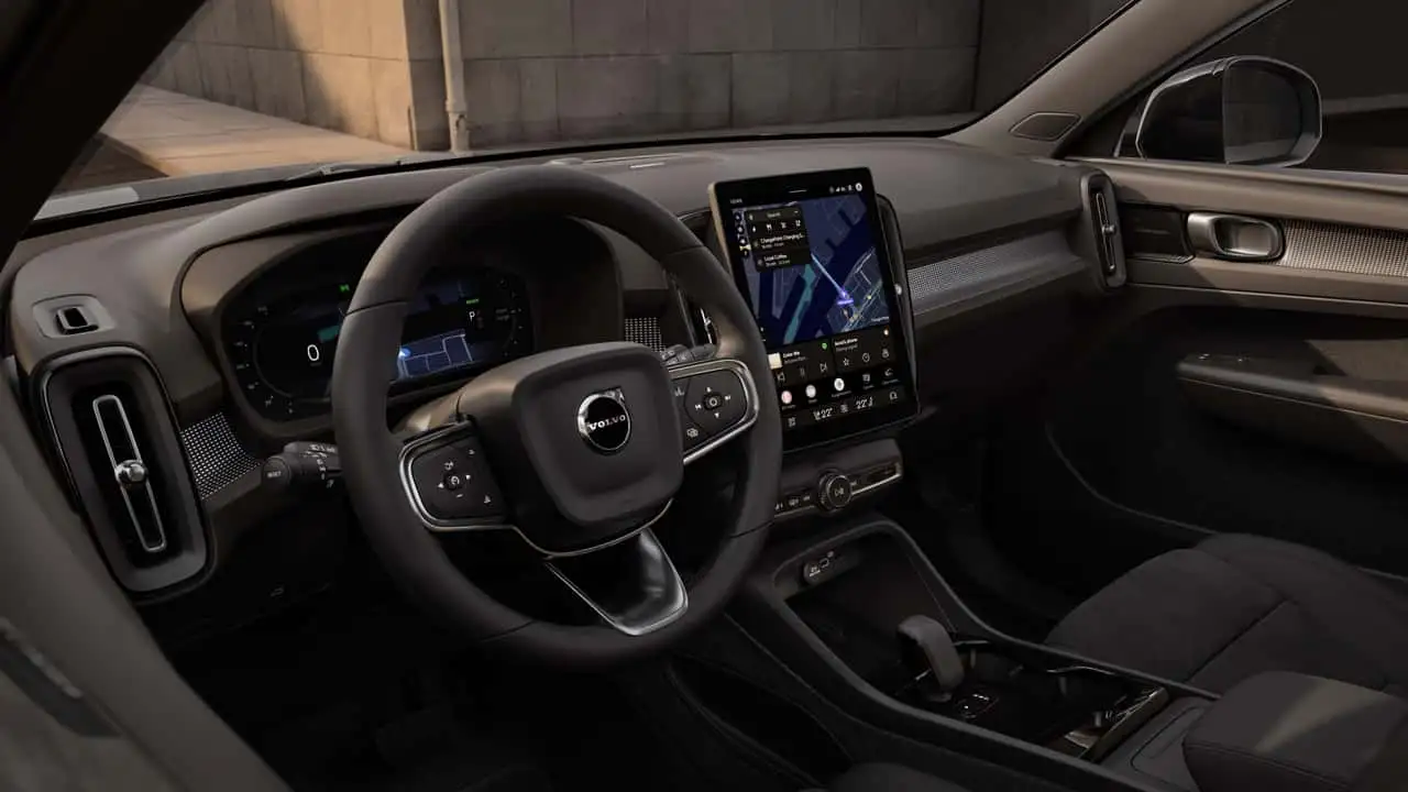Новая информационно-развлекательная система Volvo EX40