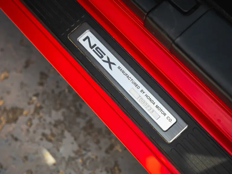 Honda NSX в русі на трасі