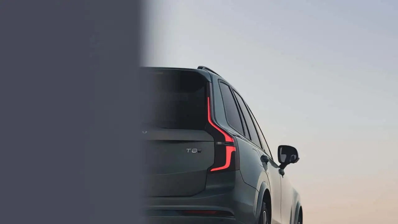 Вид задней части Volvo XC90
