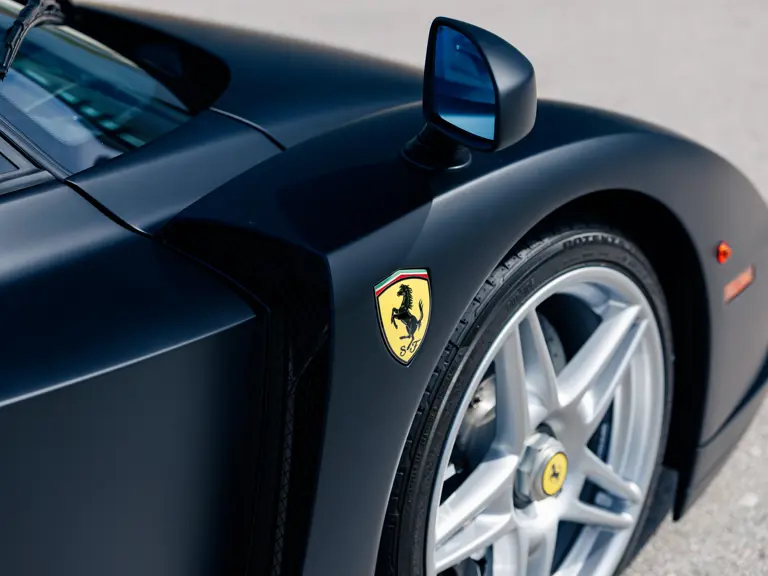 Ferrari Enzo матовий вид ззаду