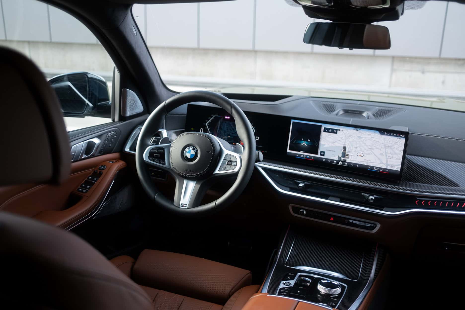 Стильный силуэт BMW X5