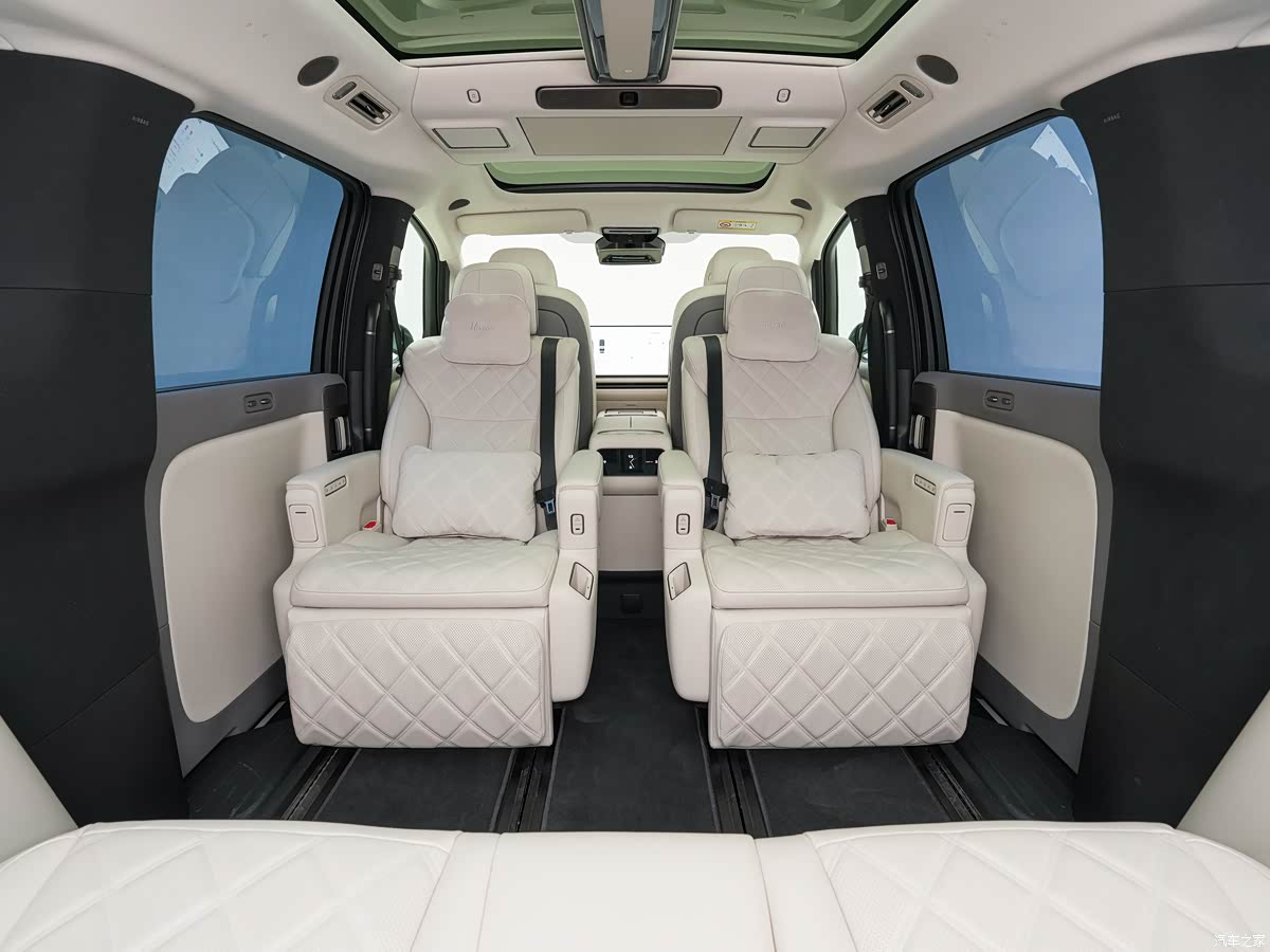 Li Auto Mega Home телескопічний стіл
