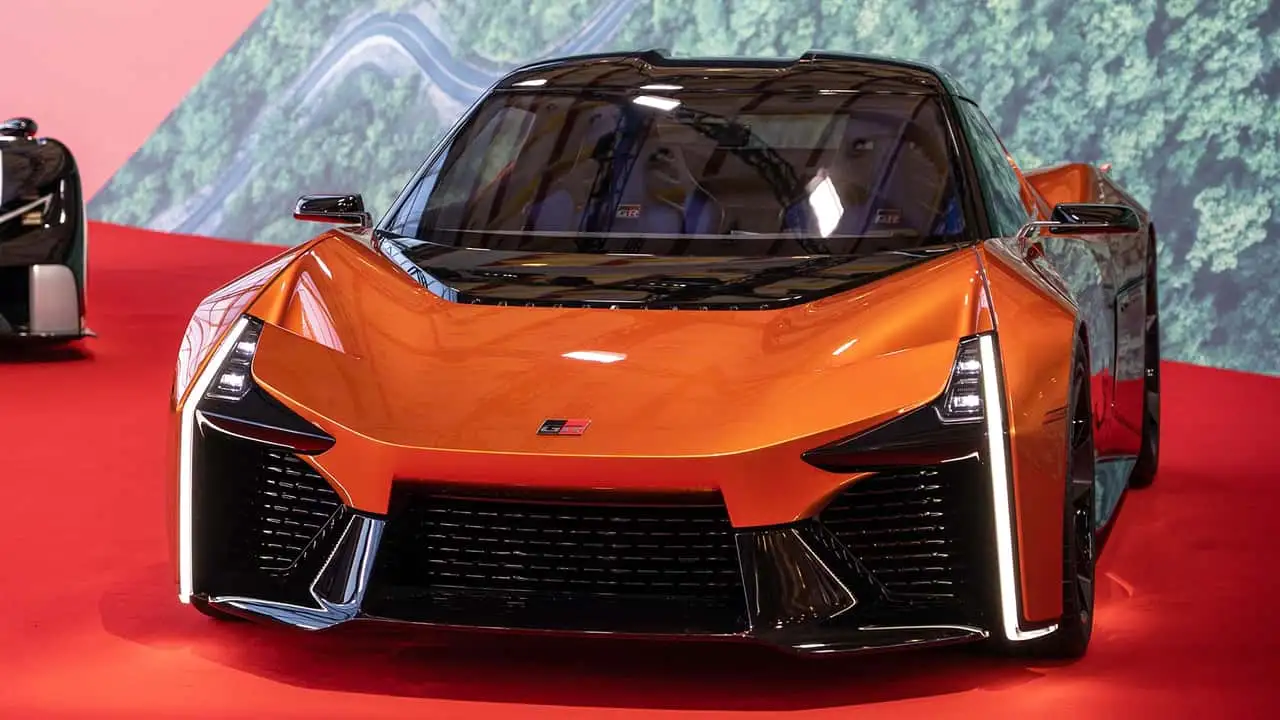 Шпигунське фото прототипу Toyota MR2
