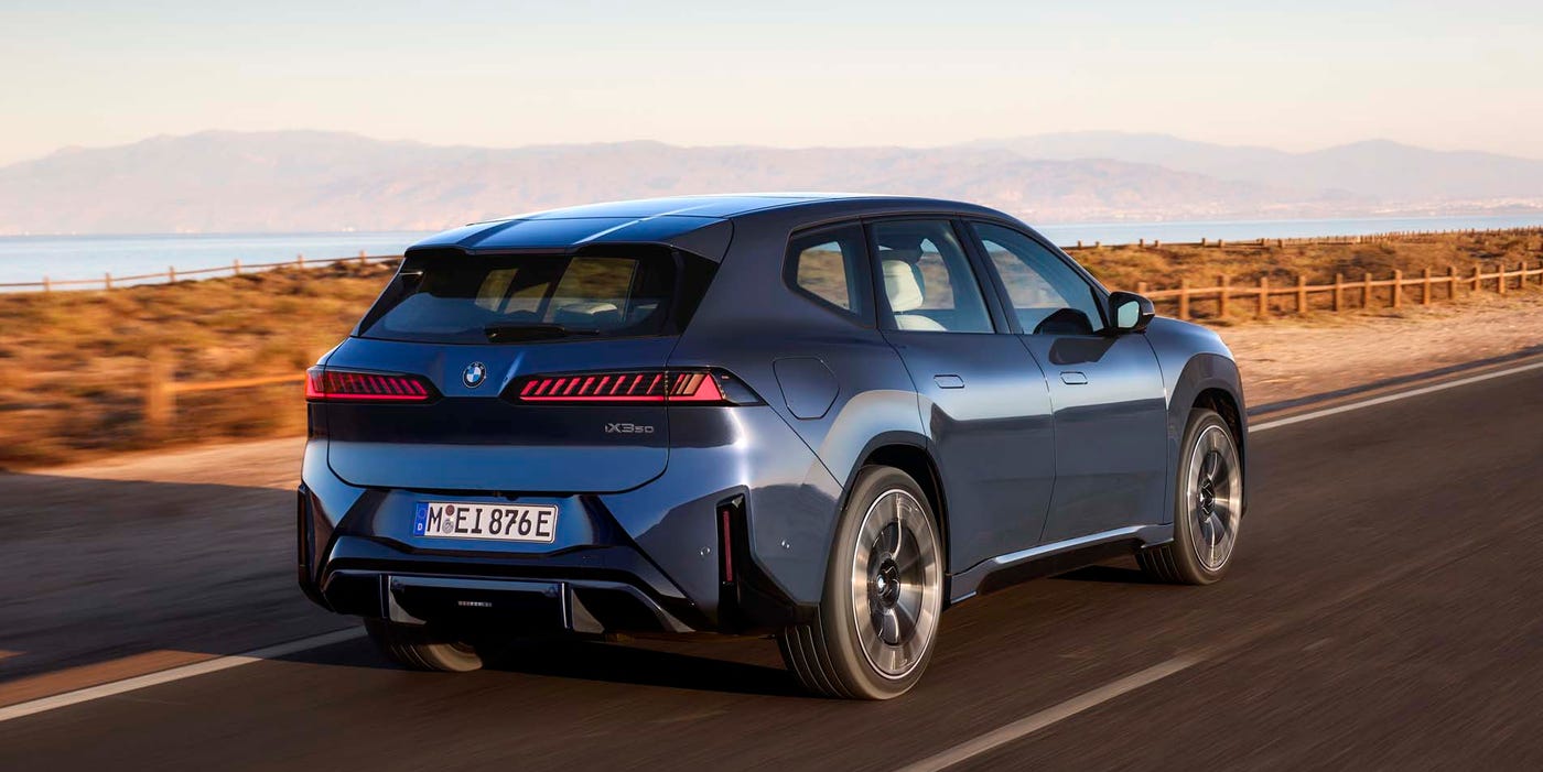Интерьер BMW iX3 Long-Wheelbase