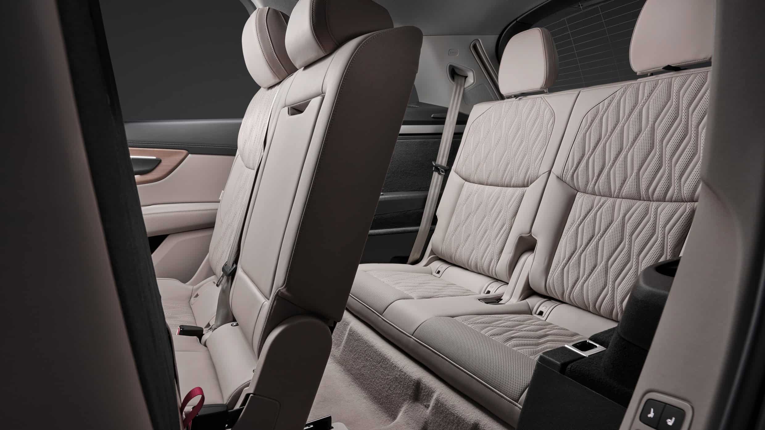 Задняя часть нового Audi Q7 2027