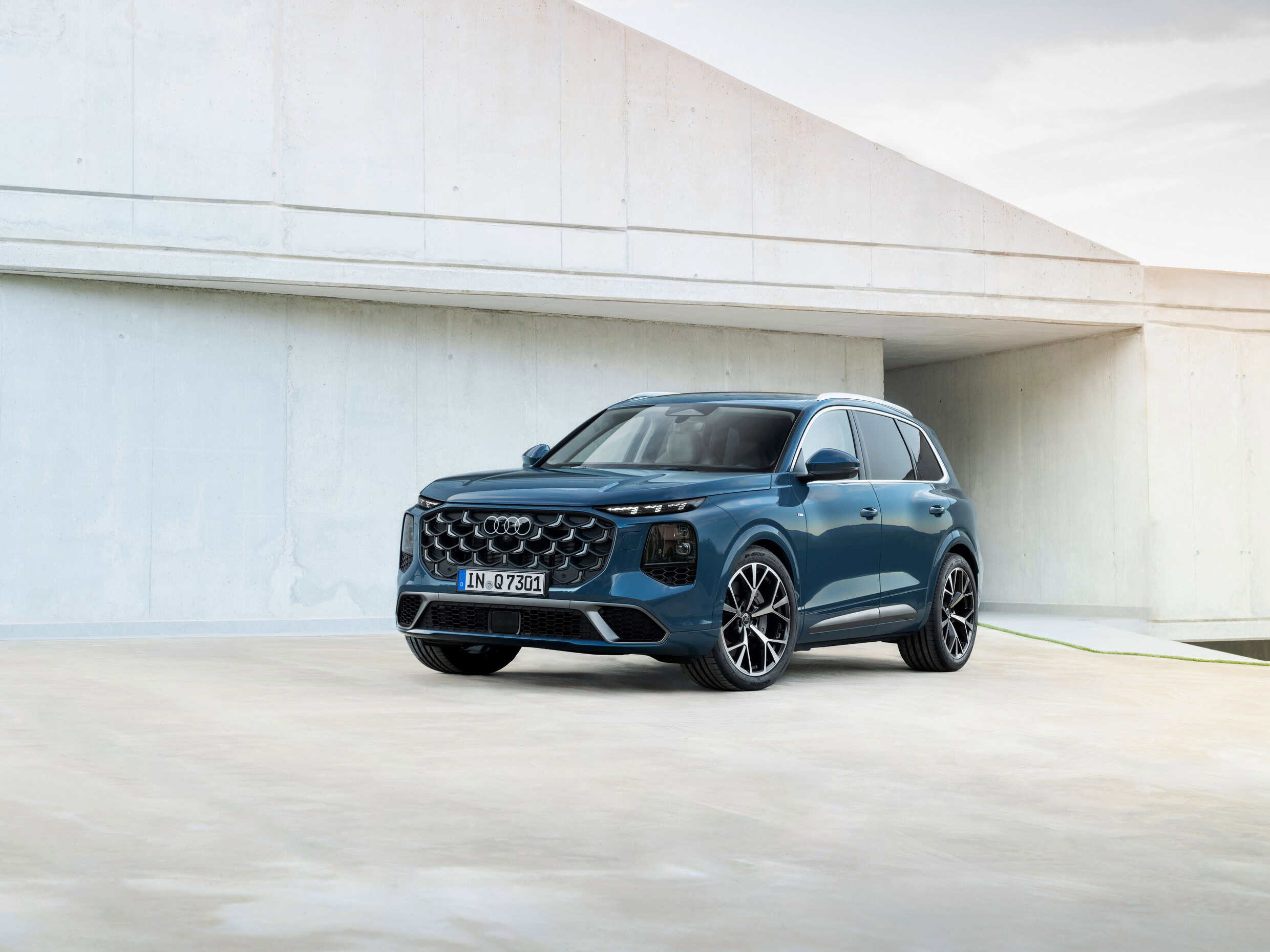 Новый дизайн кузова Audi Q7 2027
