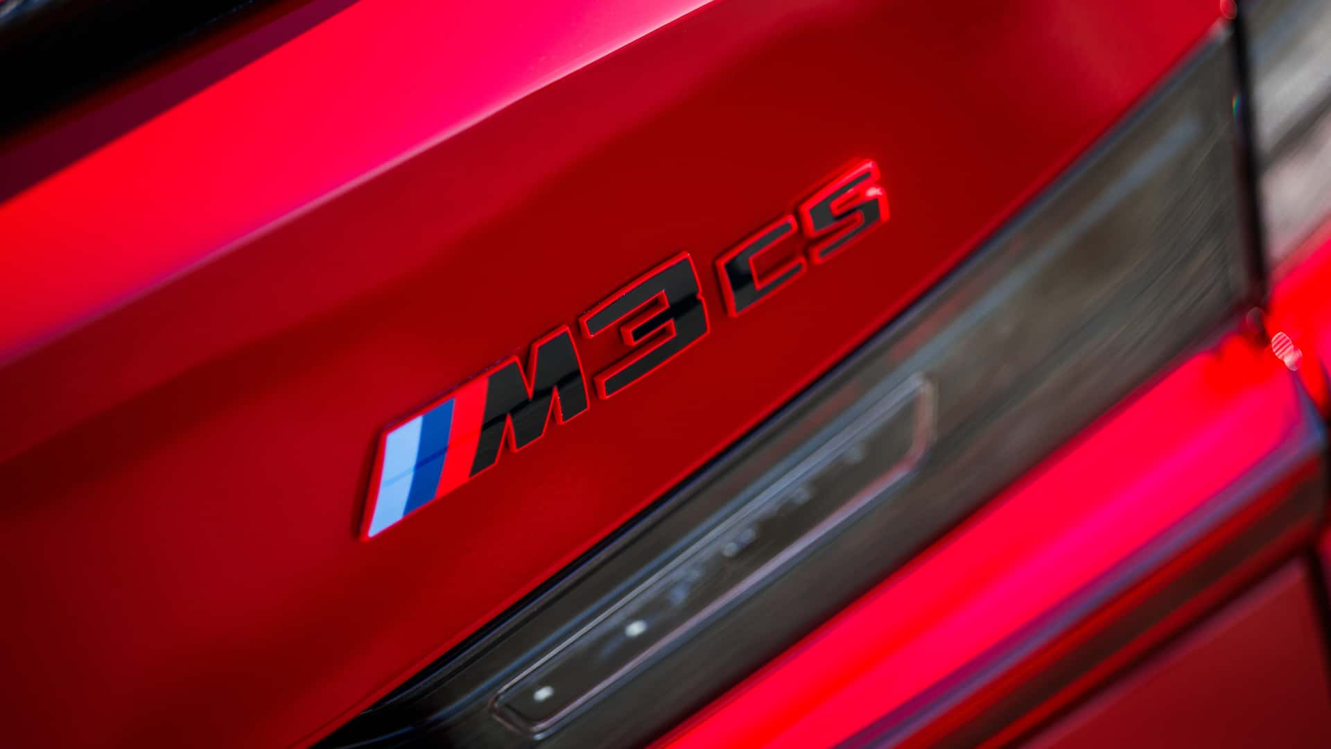 BMW M3 CS Handschalter вид в профиль