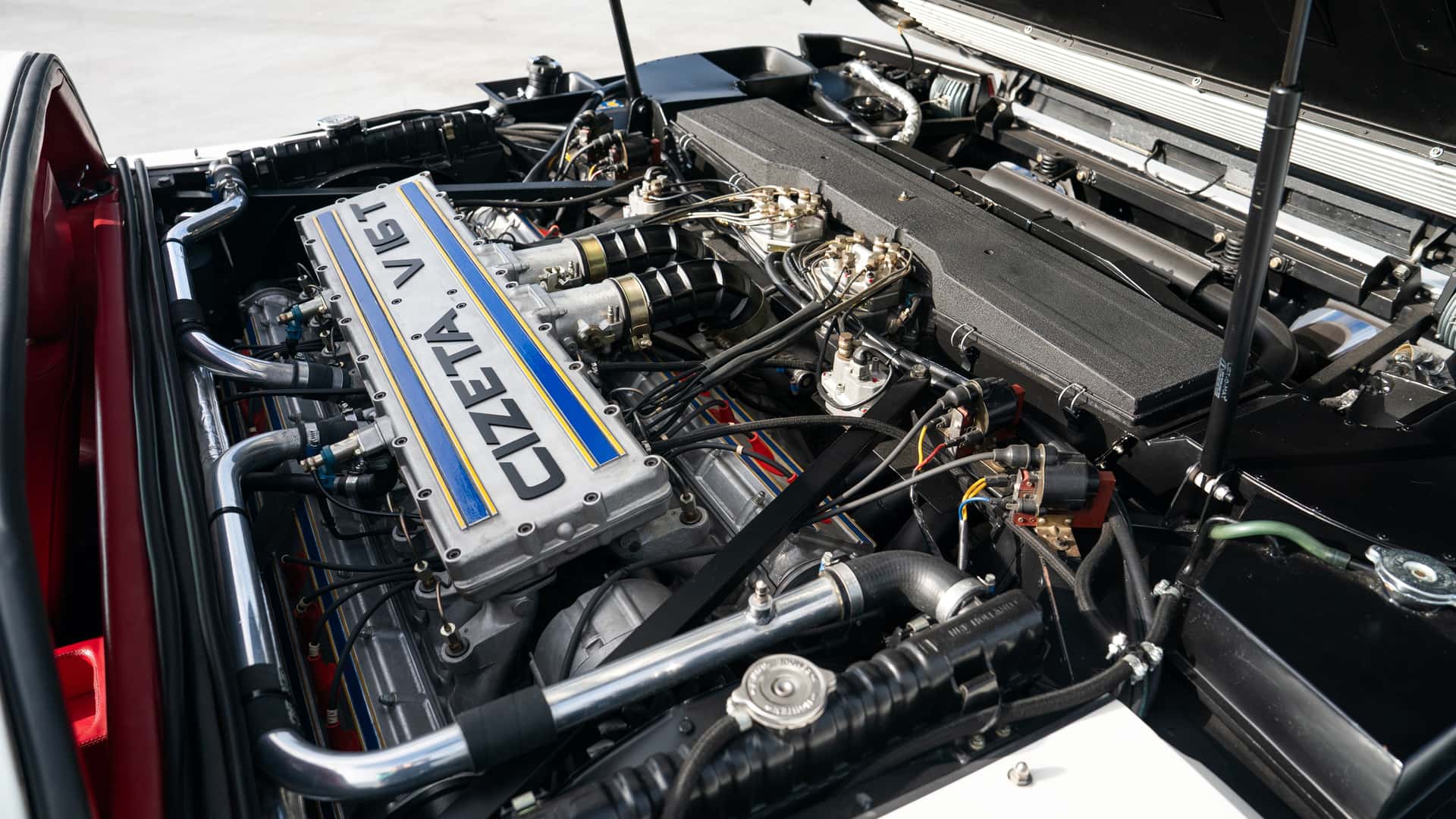 Cizeta-Moroder V16T - двигун