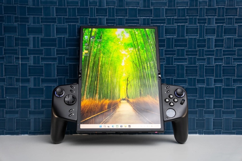 Lenovo Legion Go Fold gaming console with gamepad