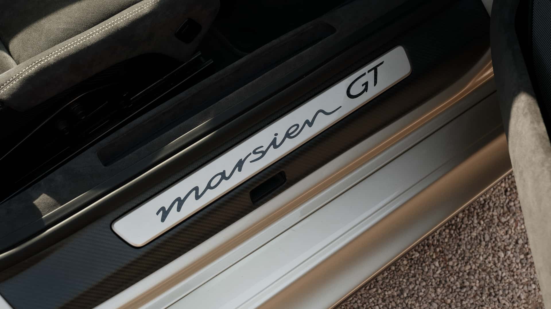 Marsien GT - подсветка салона