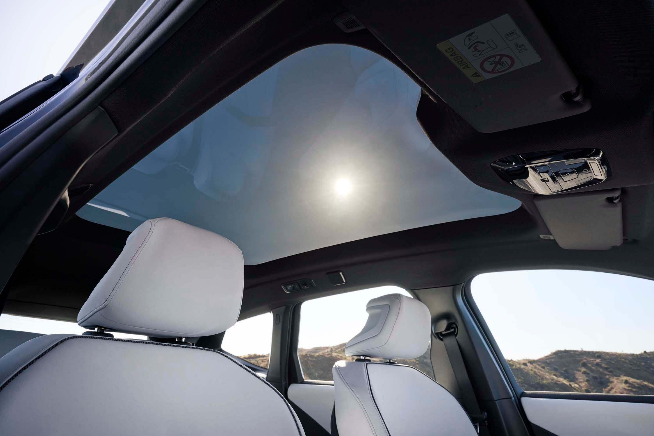 Интерфейс BMW iX3 DeepSeek AI