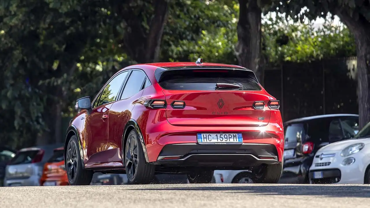 Боковий вигляд Renault Clio