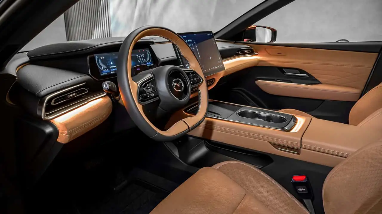 Інтер'єр Mazda 6e з екраном