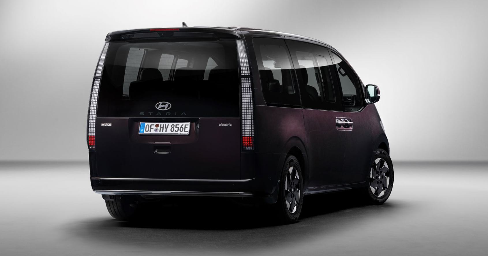 Hyundai Staria Electric front
