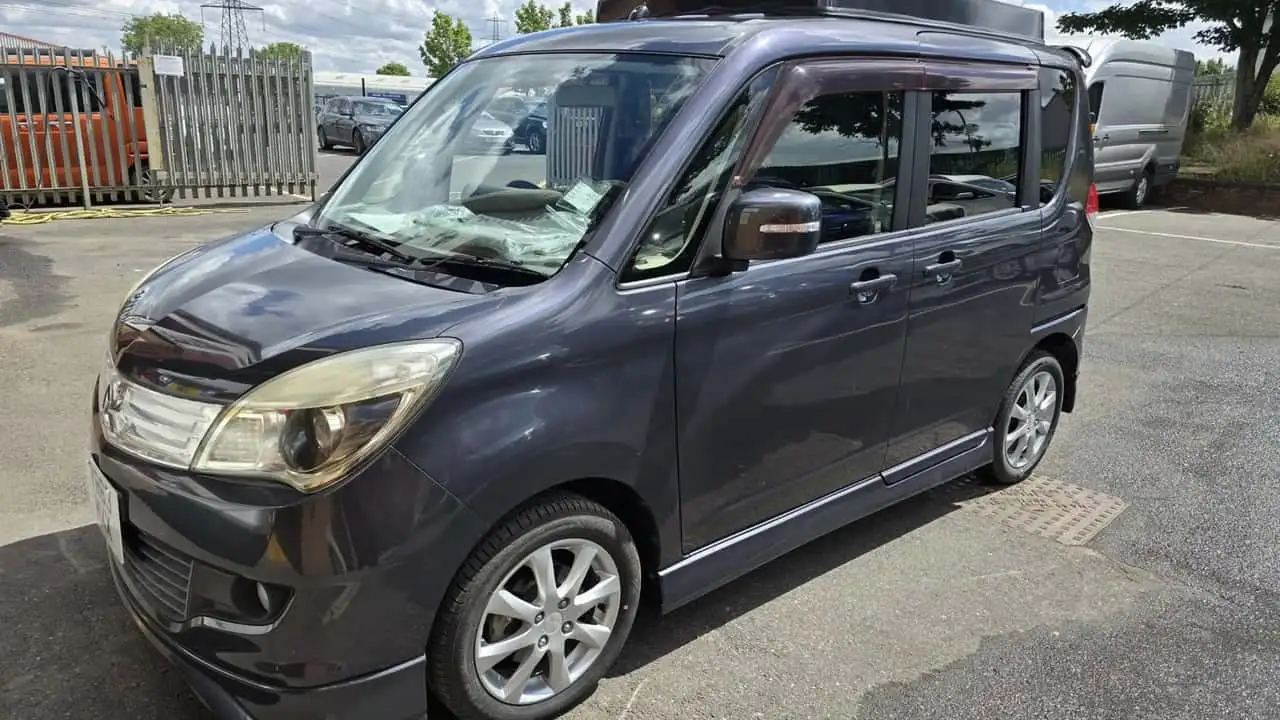Rear view of Mitsubishi Delica D:2 microcamper