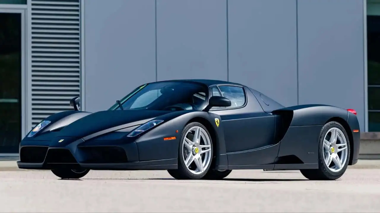 Ferrari Enzo матовий вид задньої частини
