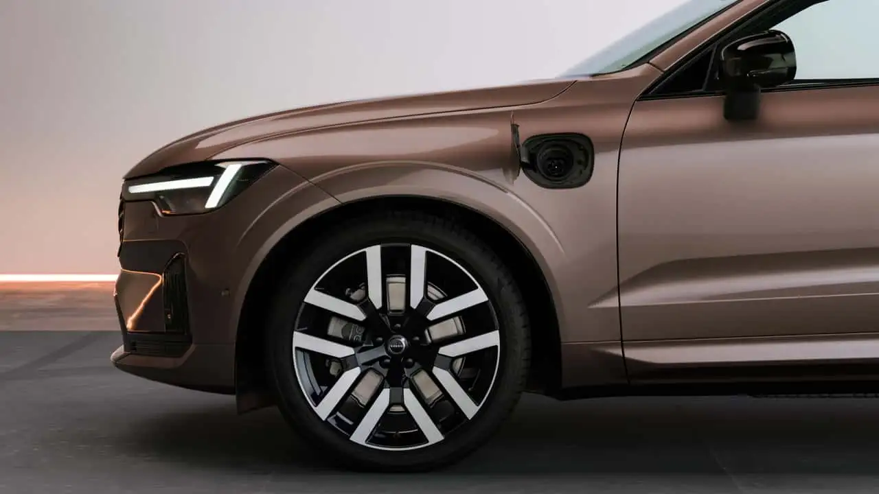 Дневные фары Volvo XC60