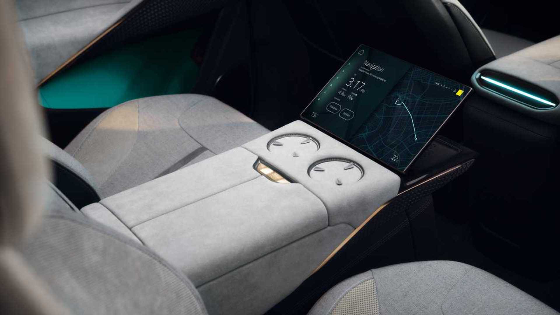 Деталі салону Lotus Eletre