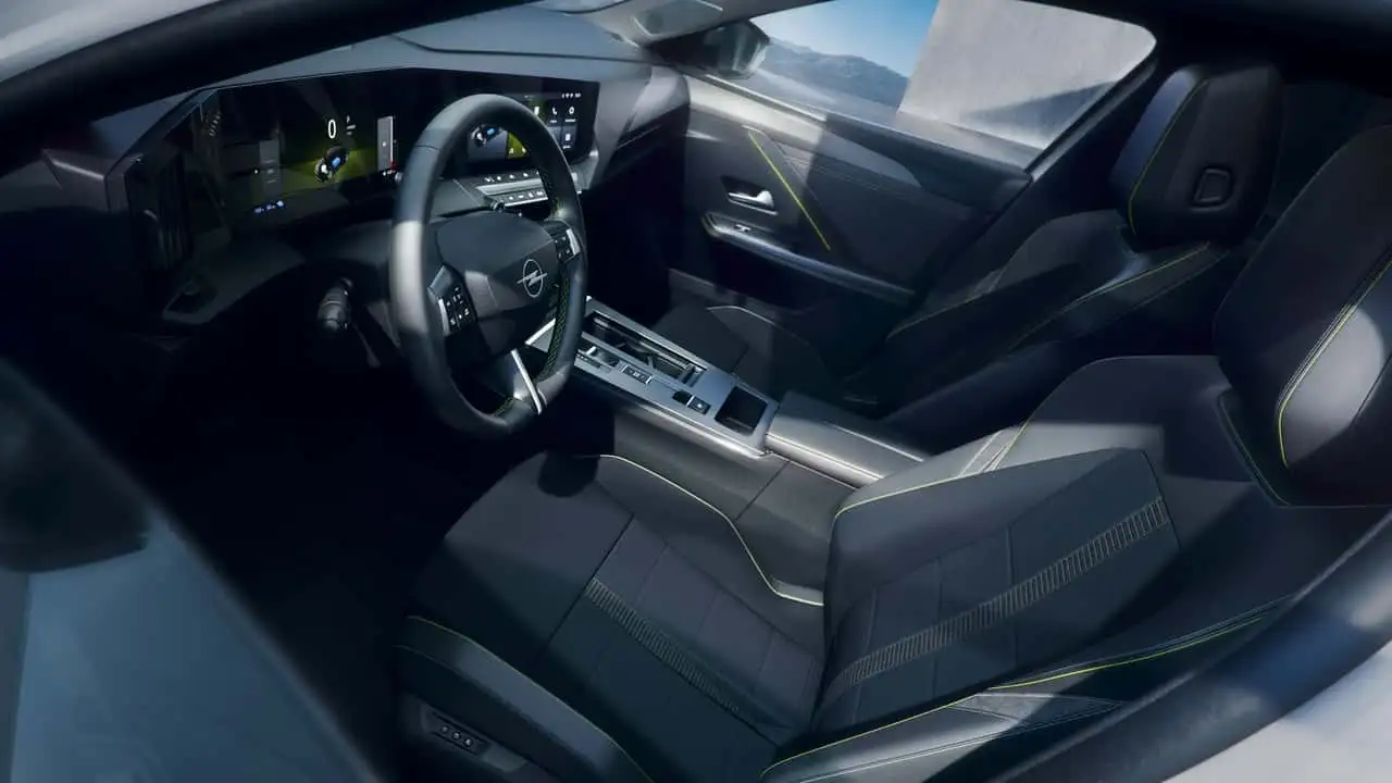 Інтер'єр Opel Astra GSE Line