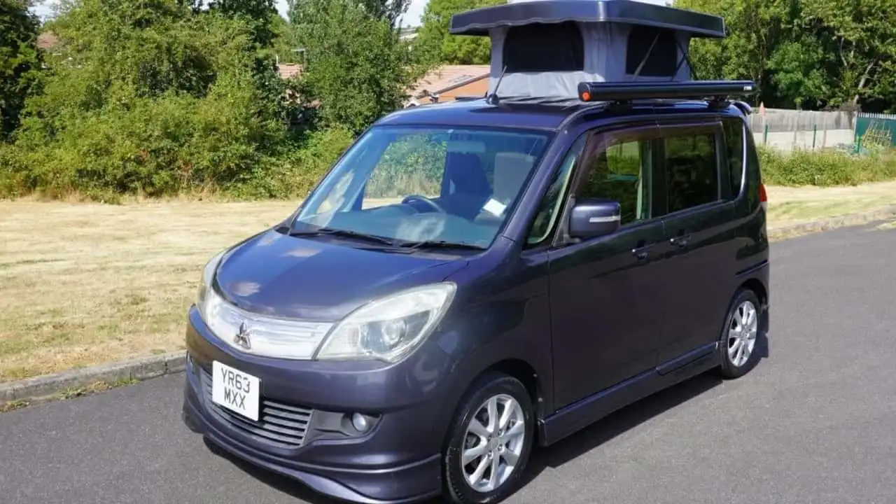 Compact kitchen of Mitsubishi Delica D:2 microcamper