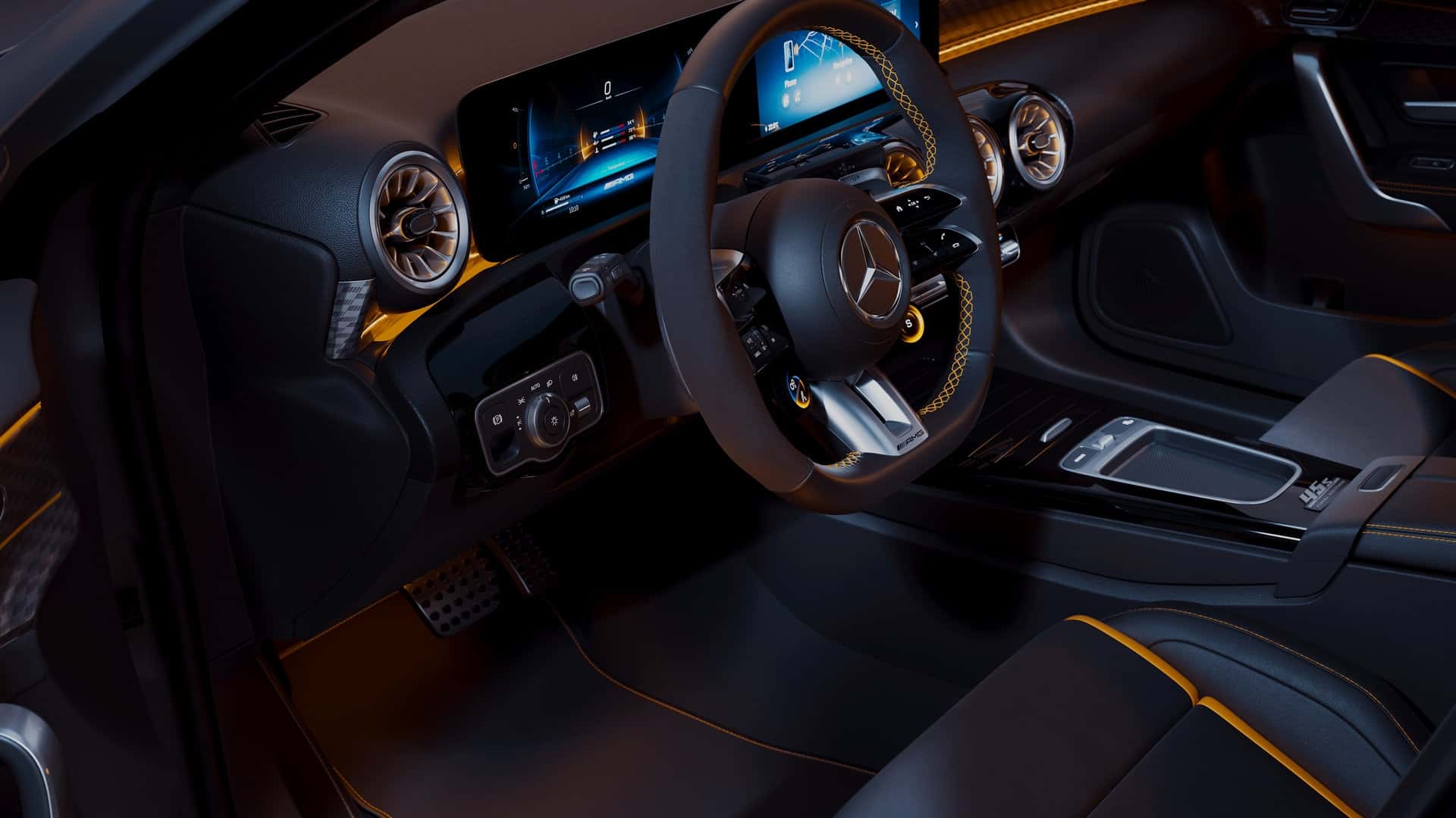Интерьер Mercedes-AMG A 45 S 4MATIC+ Final Edition - желтые акценты