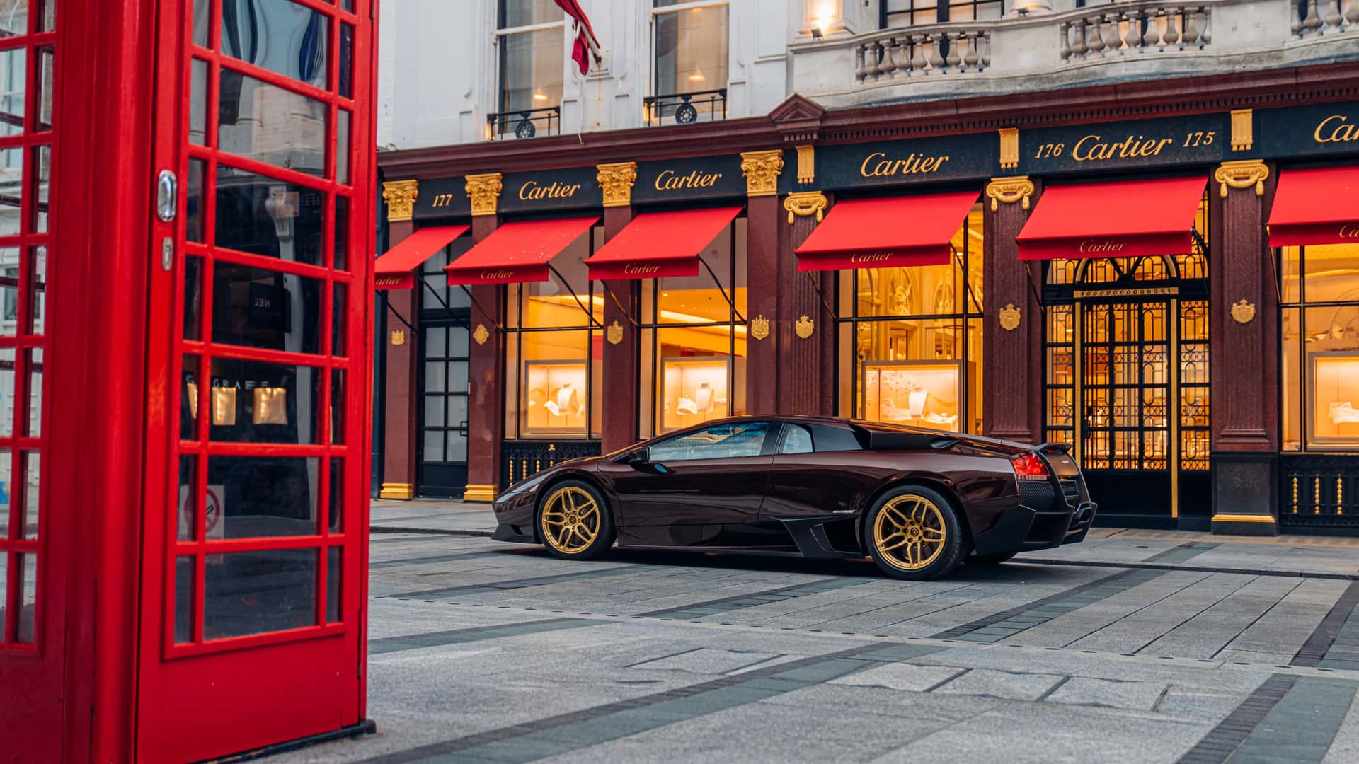 Lamborghini Murciélago LP 670-4 SuperVeloce передний вид с другого угла