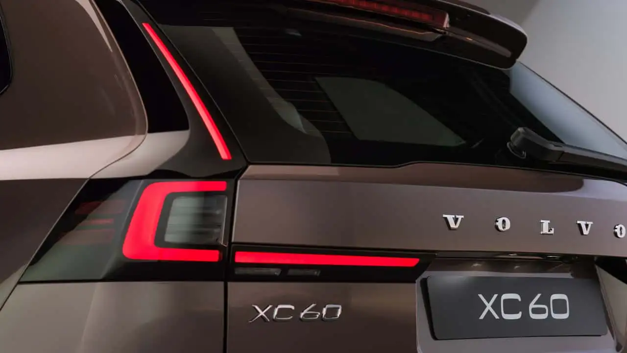 Боковой вид Volvo XC60