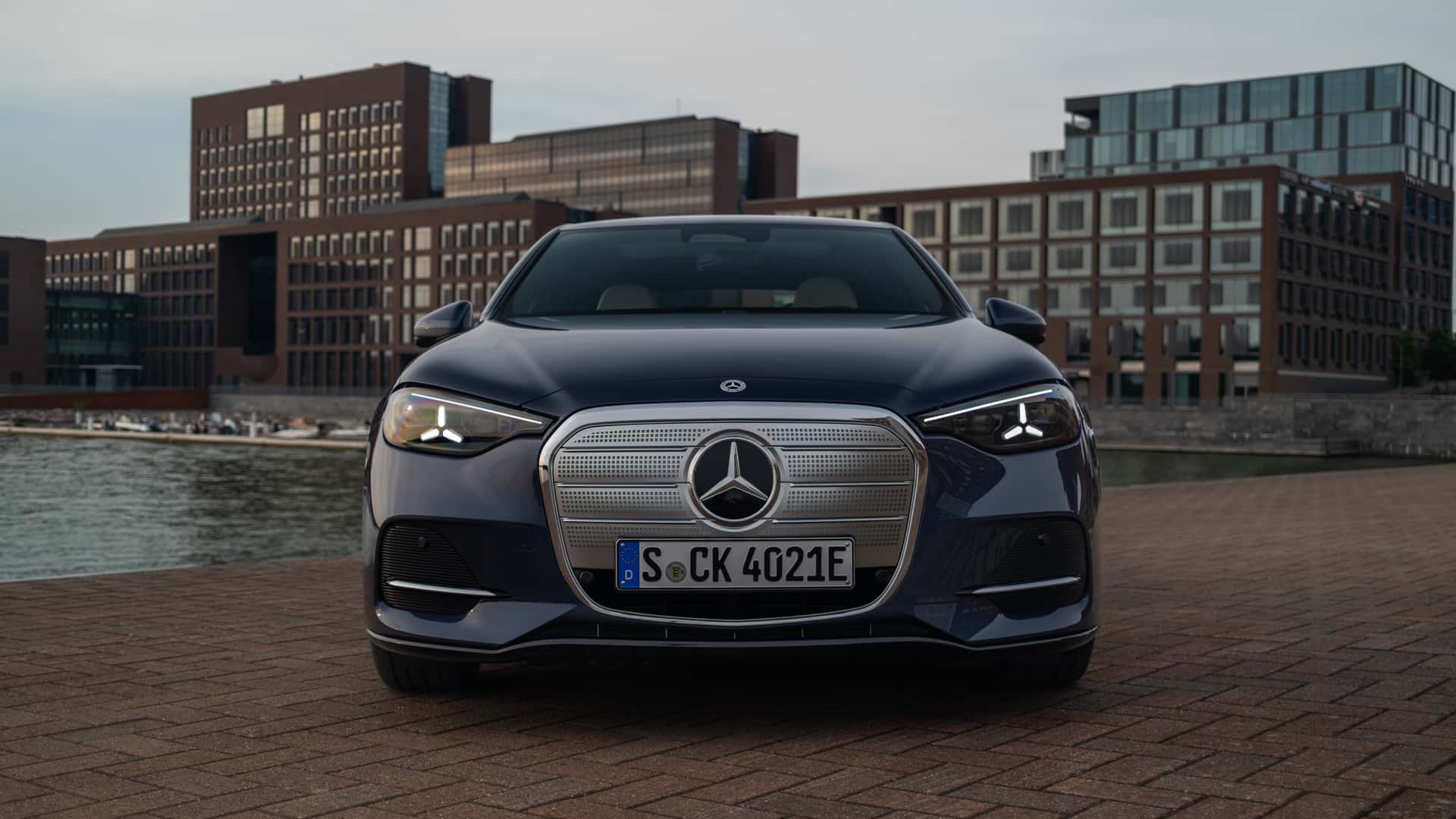 Декоративні елементи Mercedes-Benz C-Class