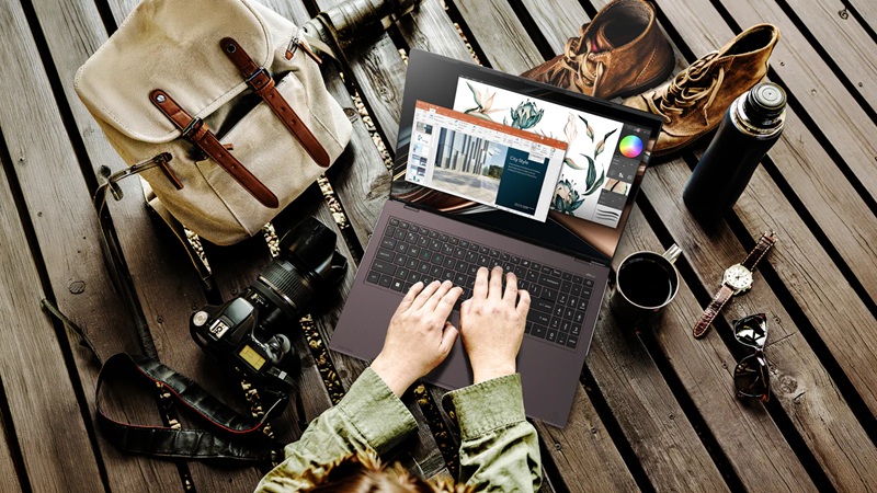 Acer Vero 16 — the lid and palm rest use a 50/50 blend of recycled and low-carbon aluminium.