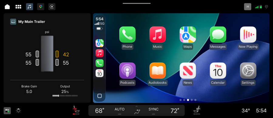 Інтерфейс Apple CarPlay на дисплеї