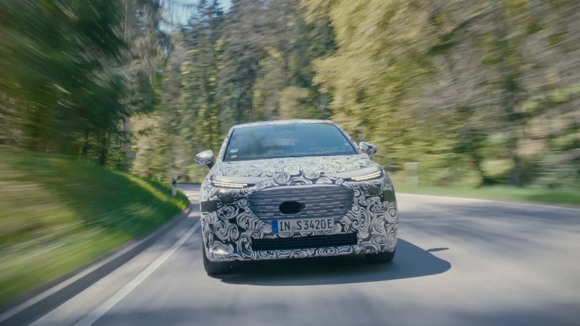 Прототип Audi A2 e-tron, боковой вид на тестах, фото 1