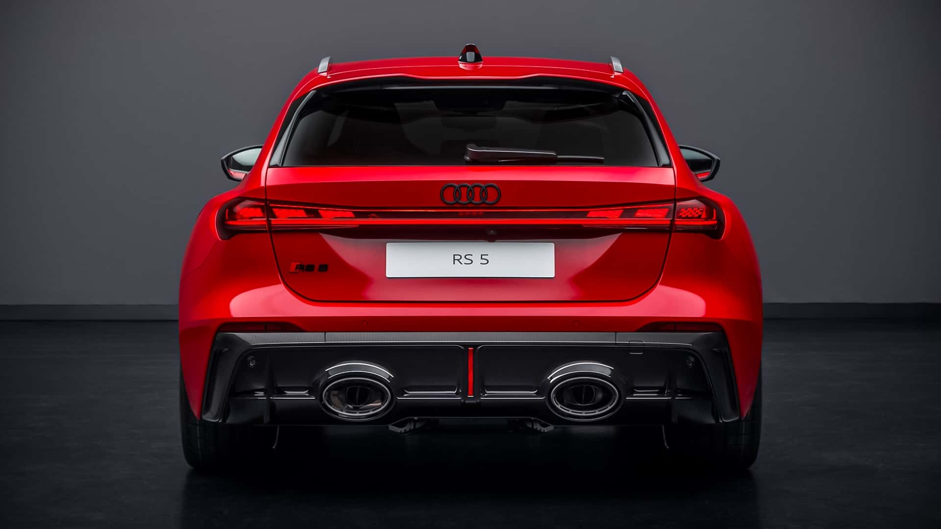 Audi RS5 Avant 2026 интерьер салона