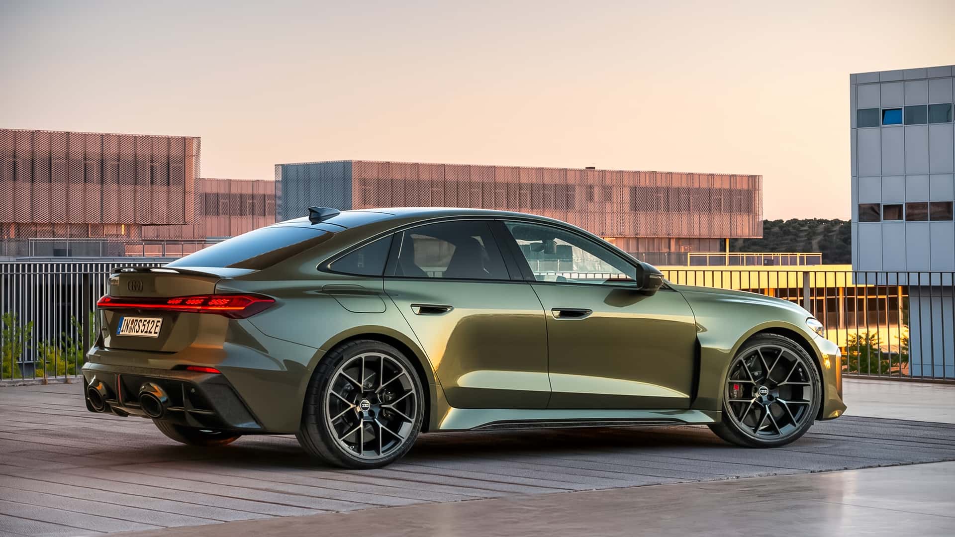 Audi RS5 Limousine 2026 вид сбоку