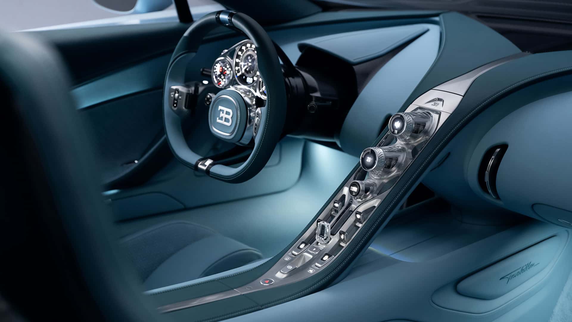 Панорамный вид салона Bugatti Tourbillon